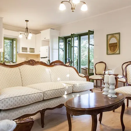 Melicoco House Alexandros